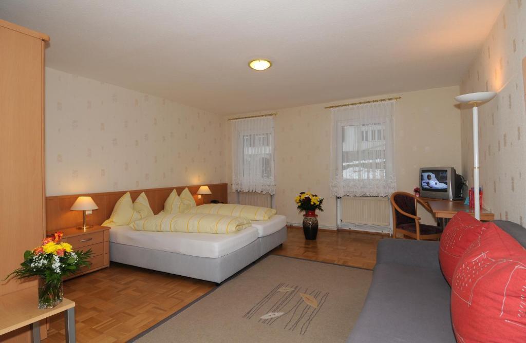 Hotel Ricarda Schlangenbad Rom bilde